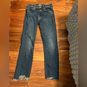 MOTHER The Insider Crop Step Fray Hem Jeans Women’s 25 Dark Wash Raw Hem (0410)